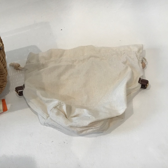 Sold C&C California Straw Rattan Bag Crossbody NEW - Picture 7 of 9